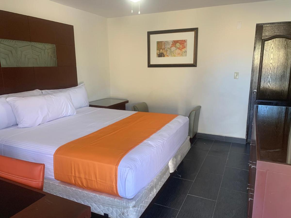 Hotel Los Arcos เม็กซิกาลิ ภายนอก รูปภาพ