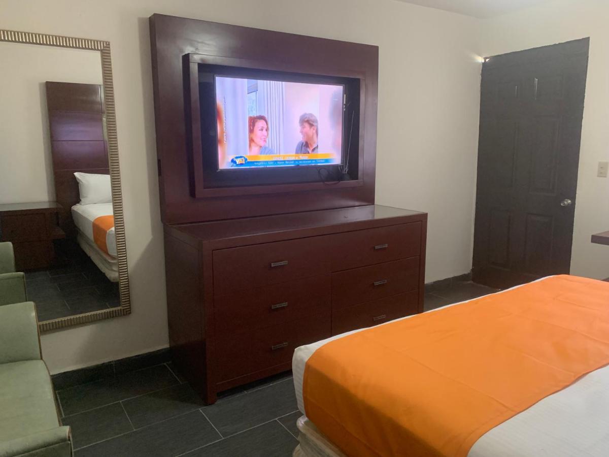 Hotel Los Arcos เม็กซิกาลิ ภายนอก รูปภาพ