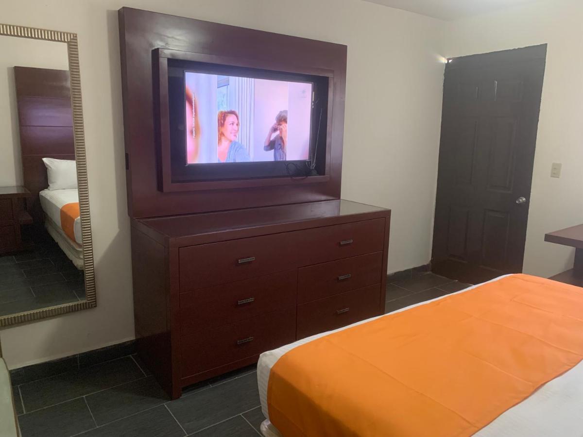 Hotel Los Arcos เม็กซิกาลิ ภายนอก รูปภาพ