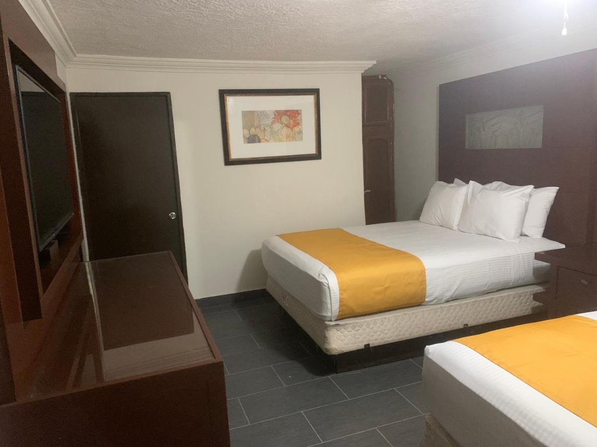 Hotel Los Arcos เม็กซิกาลิ ภายนอก รูปภาพ